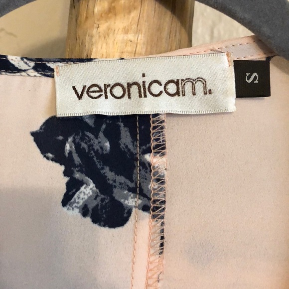 Pink Kimono - Picture 2 of 3